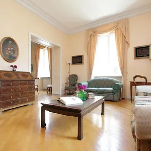 https://vatican-house-via-terenzio-160-mq-max-7-ospiti.it-romehotels.com